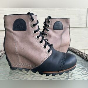 Excellent! Womens SOREL PDX Canvas + Leather Wedge Booties Boots sz 8